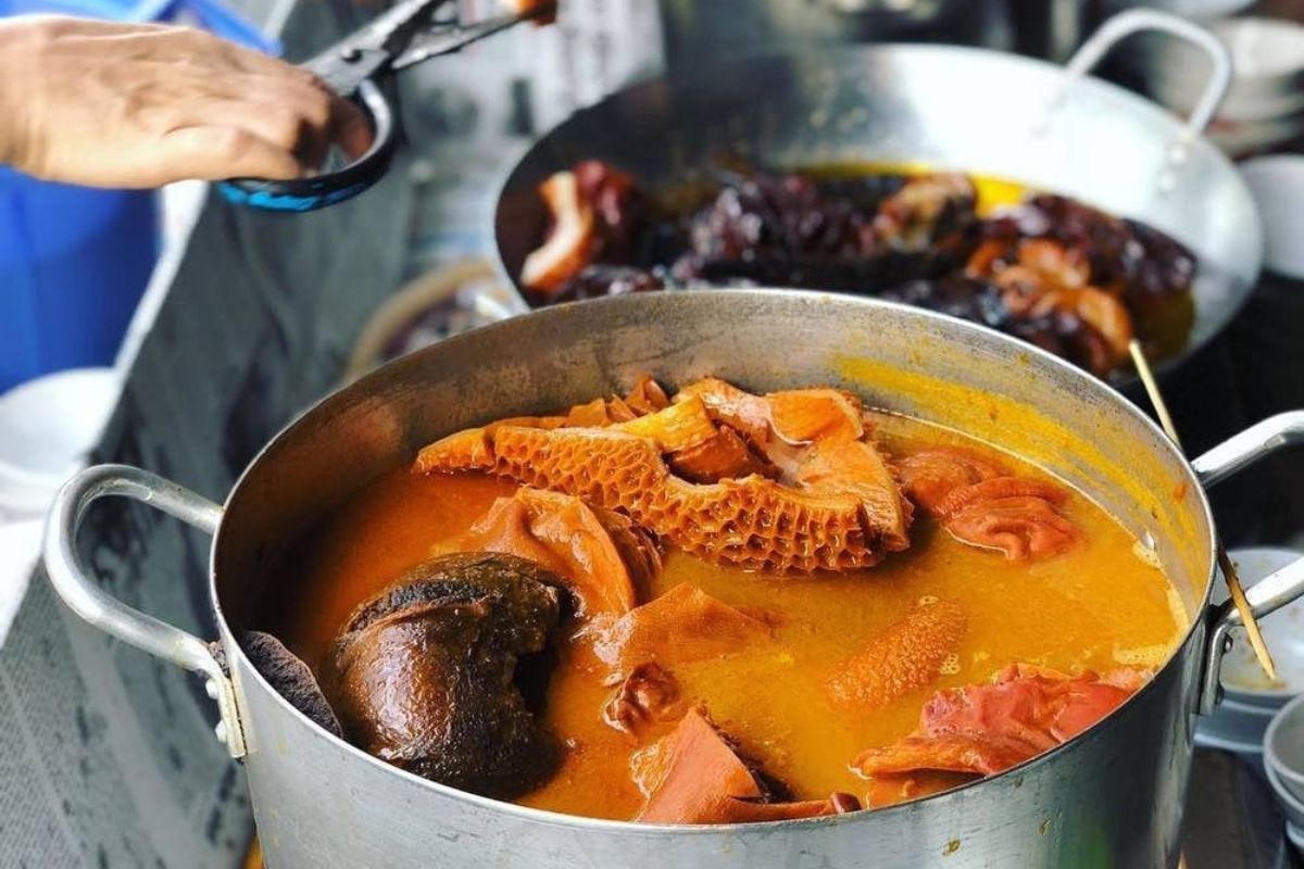 Pha Lau Di Nui (No. 243 Ton Dan)